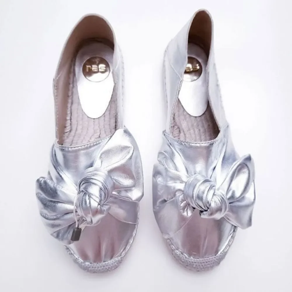 ‎Anthropologie X Ras Metallic Silver Bow Espadrilles
